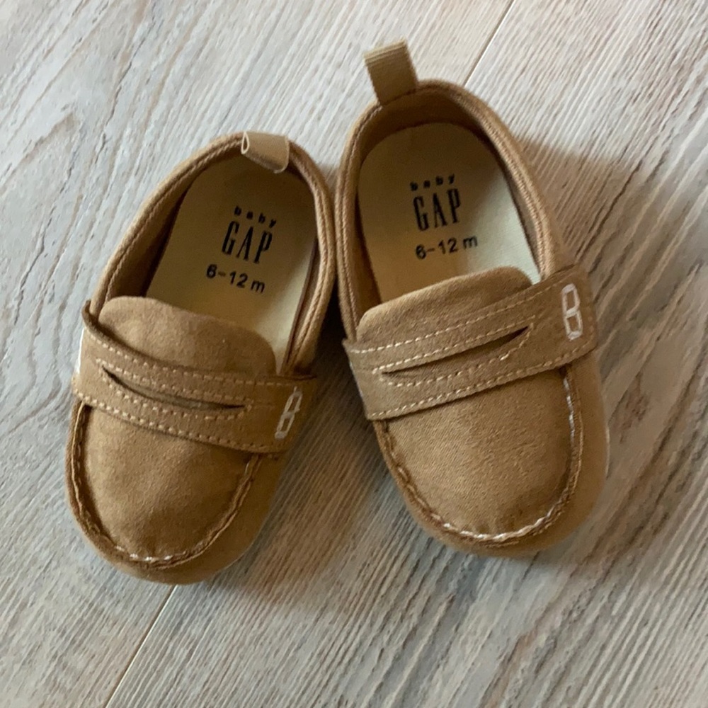 Baby loafers Gap shoes 6-12months